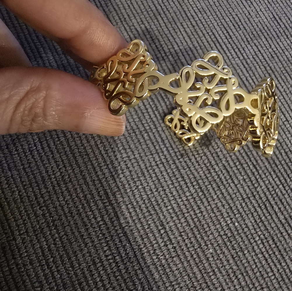 Loewe Gold Bracelet - Picture 8 of 16